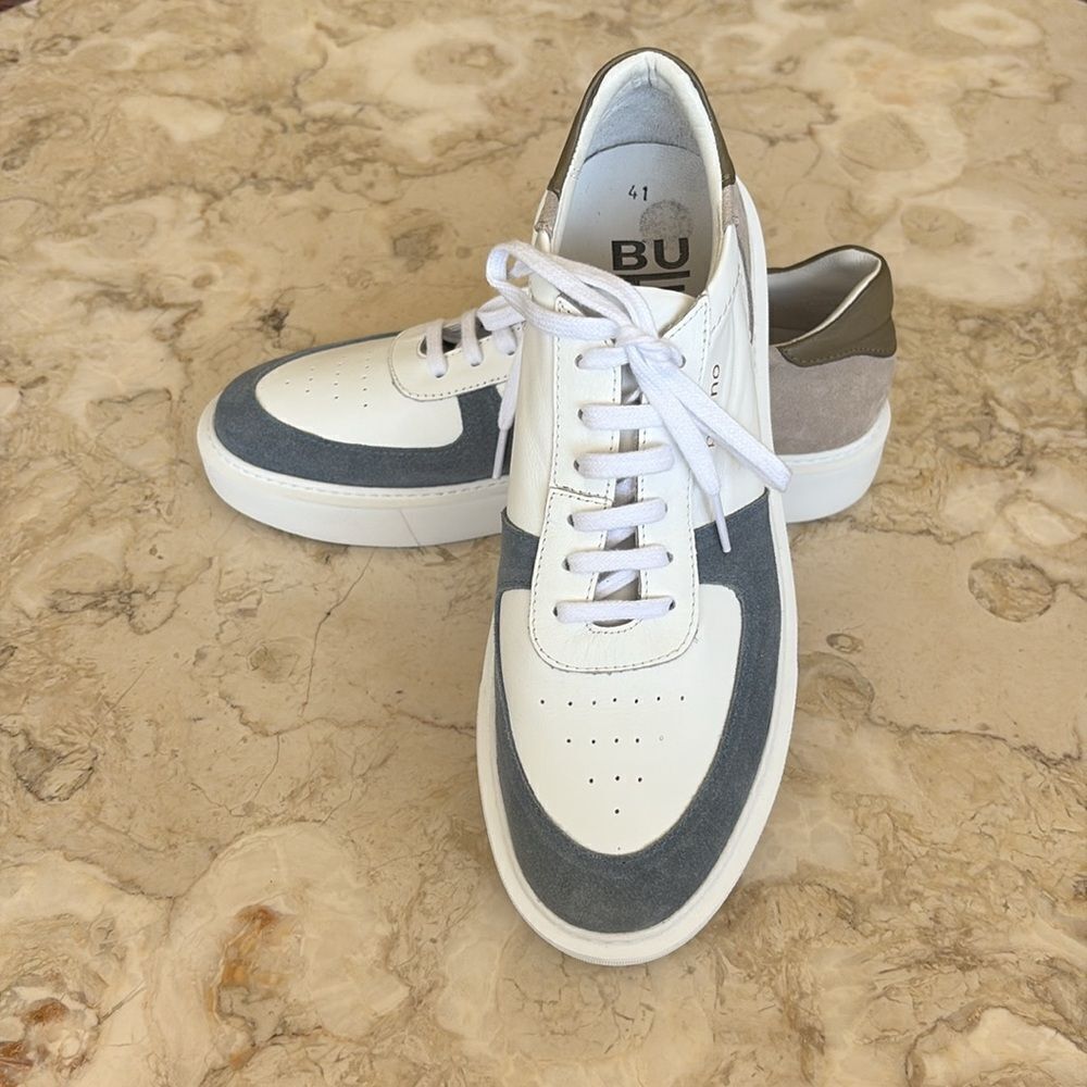 Bueno Wren Casual Leather Sneakers - As New